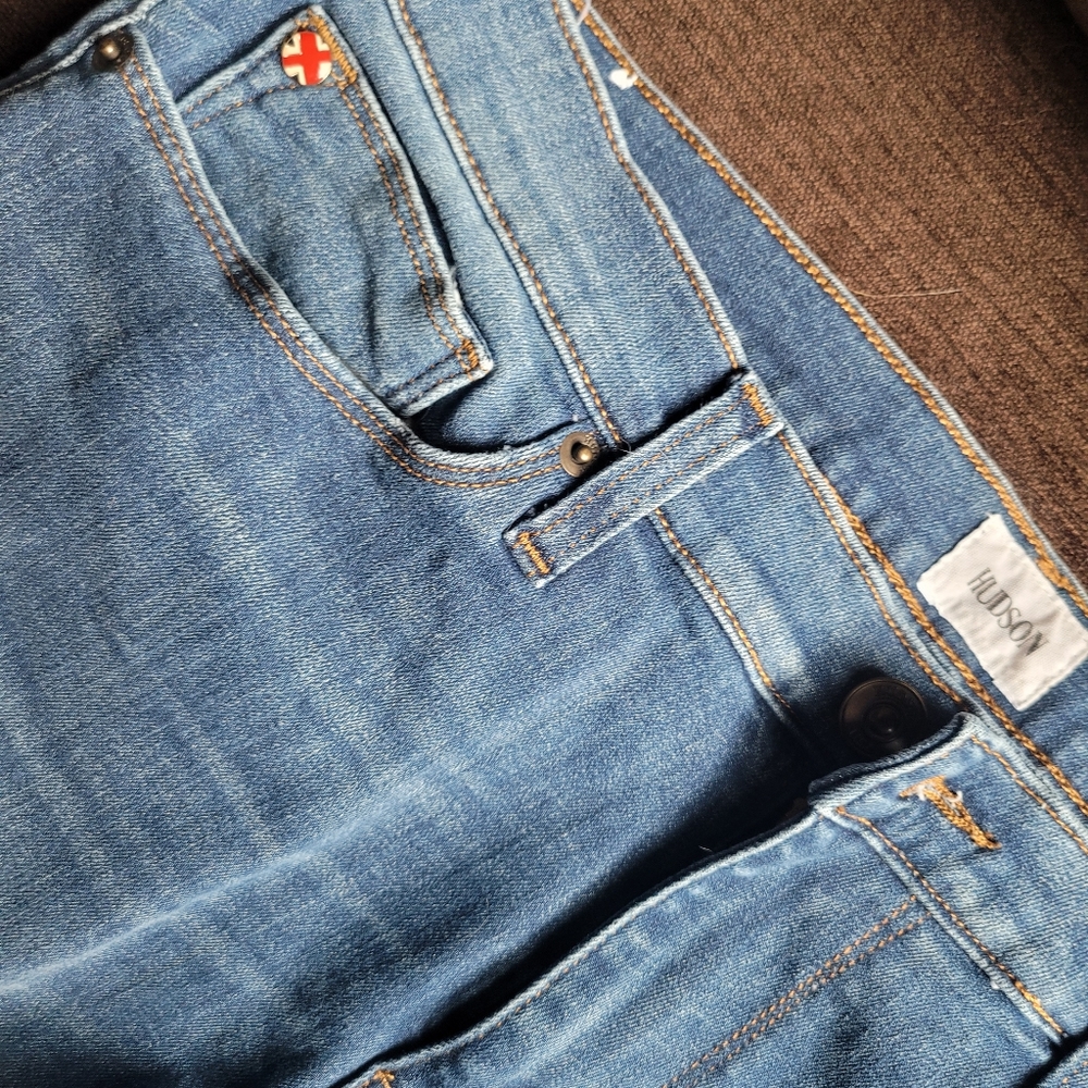 Hudson Jeans size 32 Krista Supper Skinny
